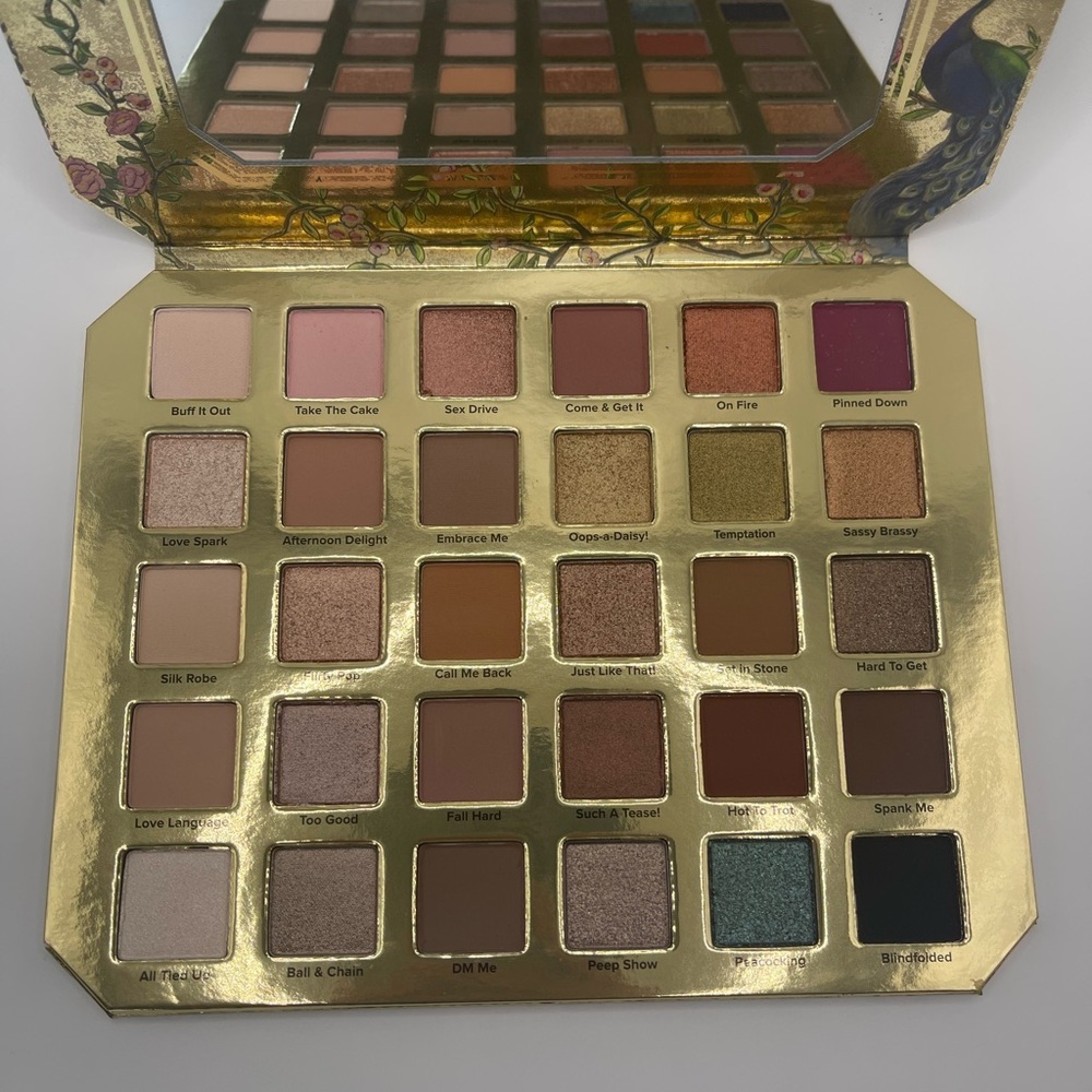 Too faced Natural Lust Eyeshadow Palette with Rich Neutrals and Bold Shades - Picture 5 of 10